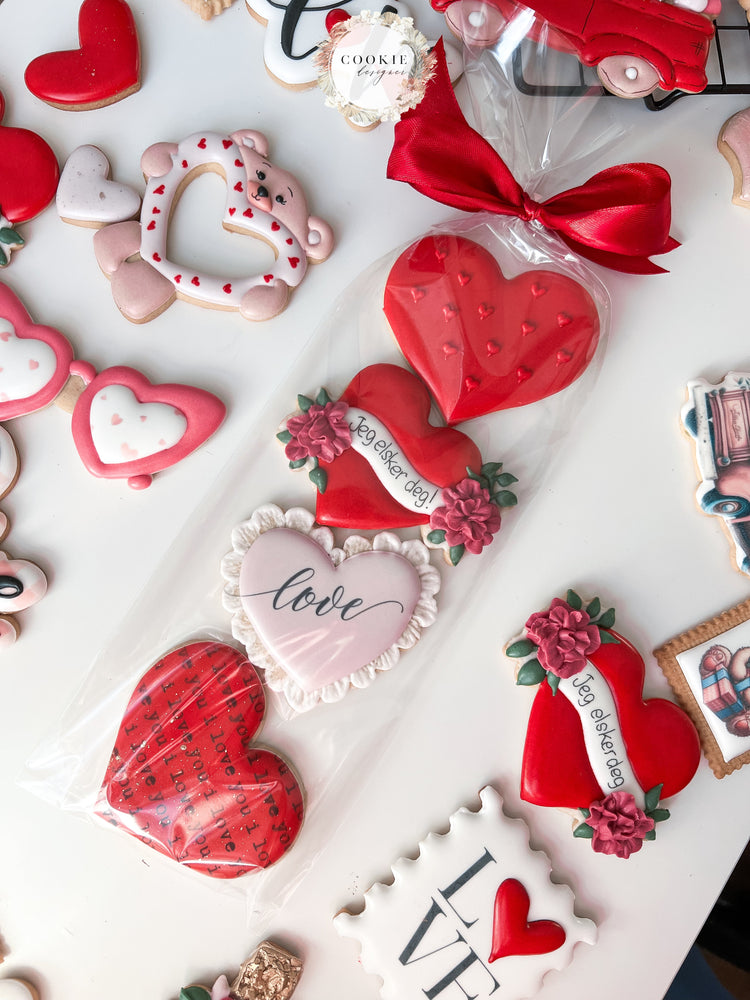 Valentinskjeks, Valentinsdagsgaver, Håndlagde kjeks, Vaniljekjeks, Dekorerte kjeks, Personlig gave, Valentinsdagsgave til kjæresten