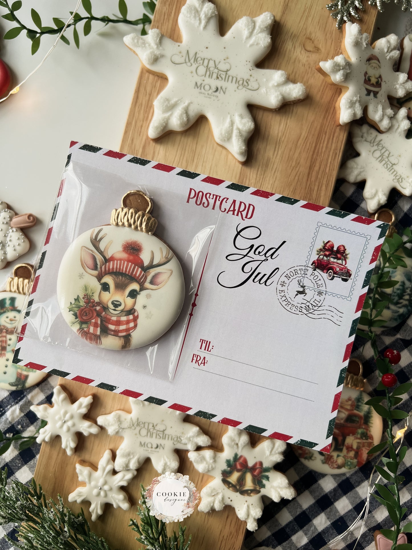 Julekjeks Snøkule med elg