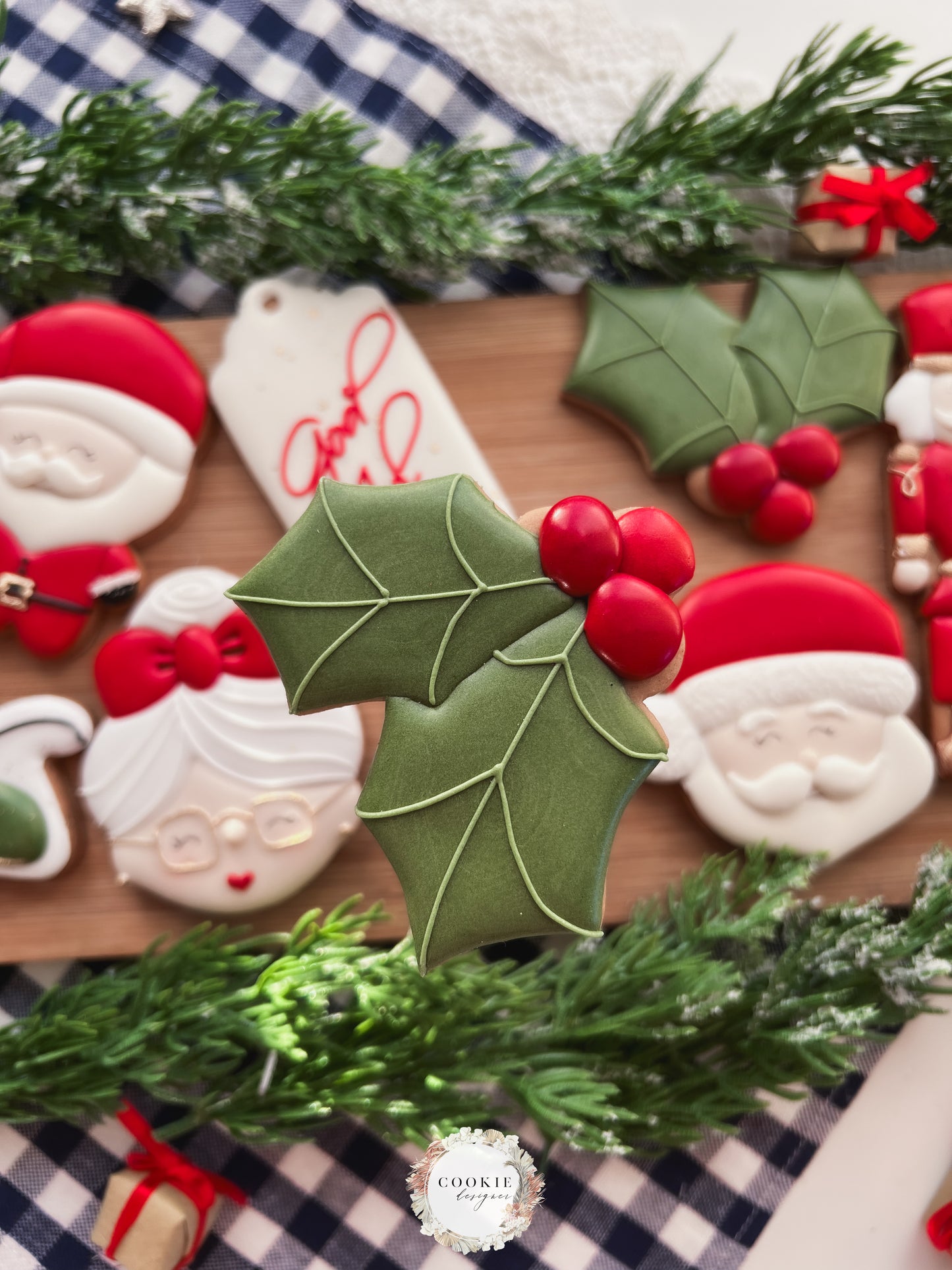 holly cookies