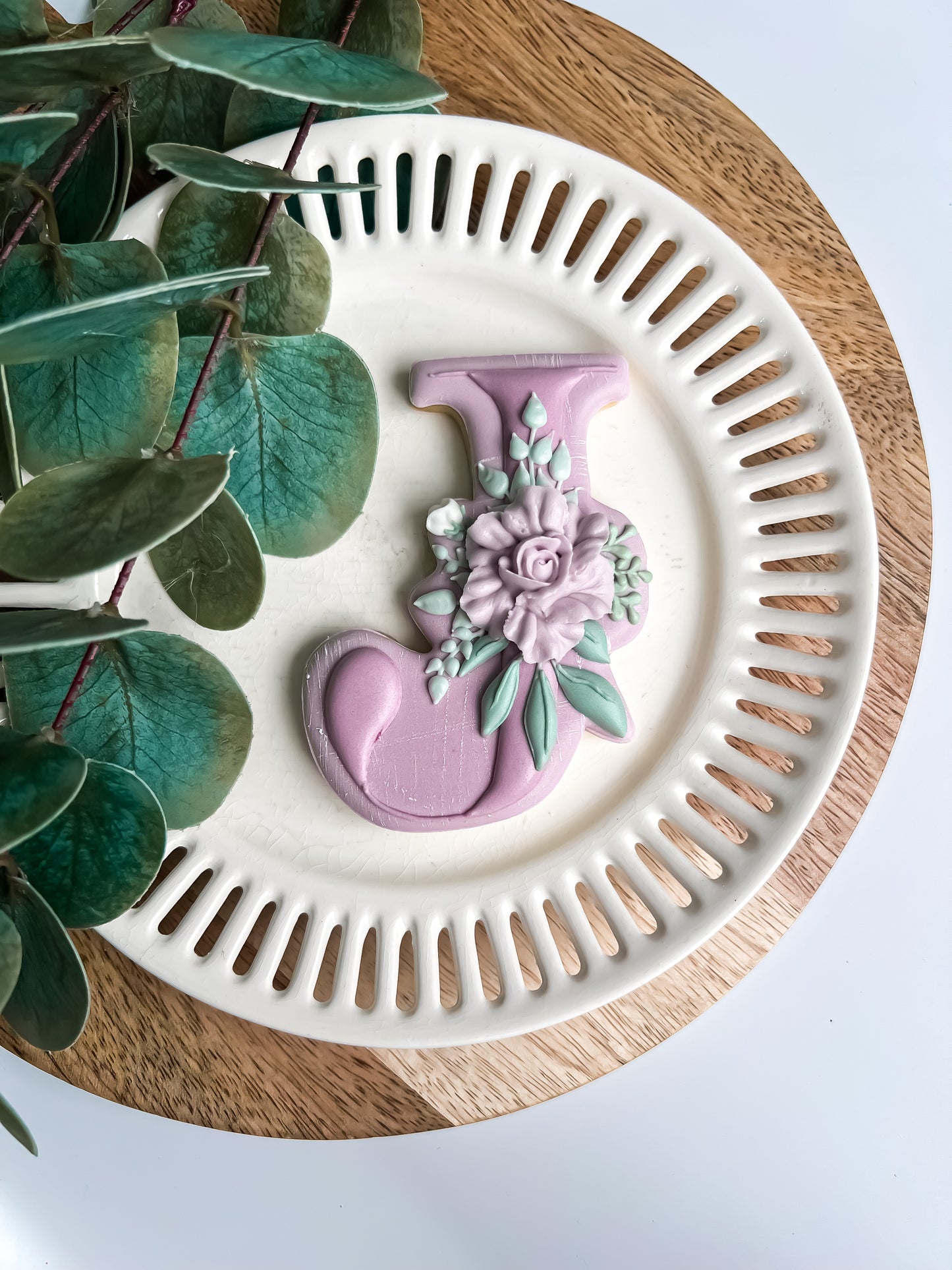 Kjeks Bokstav med blomster