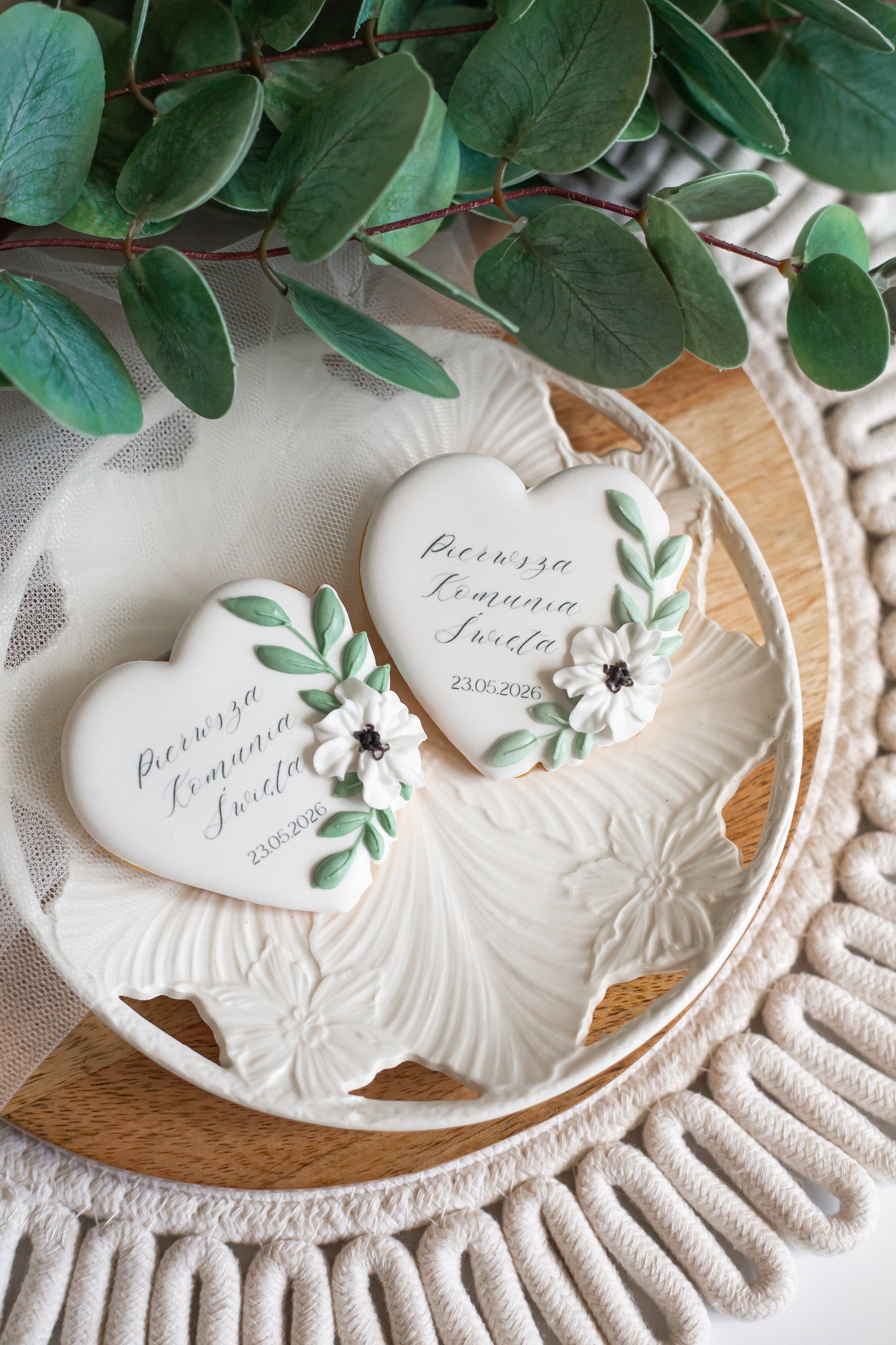 Hjerte-cookie med tekst & blomster