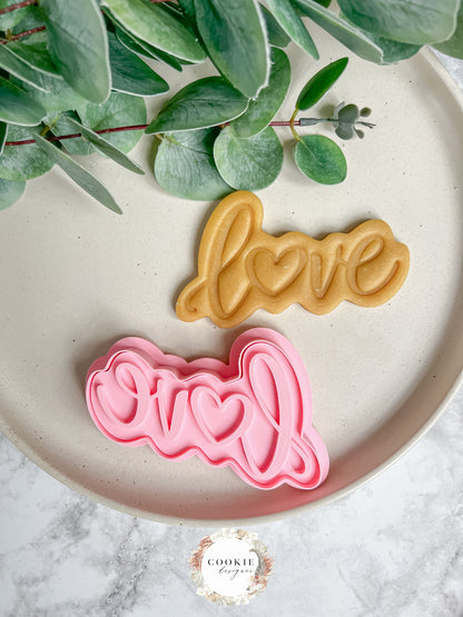 LOVE Stempel + Utstikker - Utstikkersett